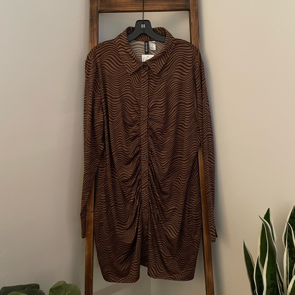 H&M Long Sleeve Ruched Shirt Dress